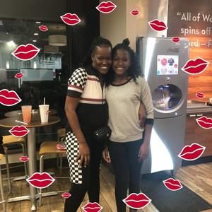 Meet your Posher, Denise